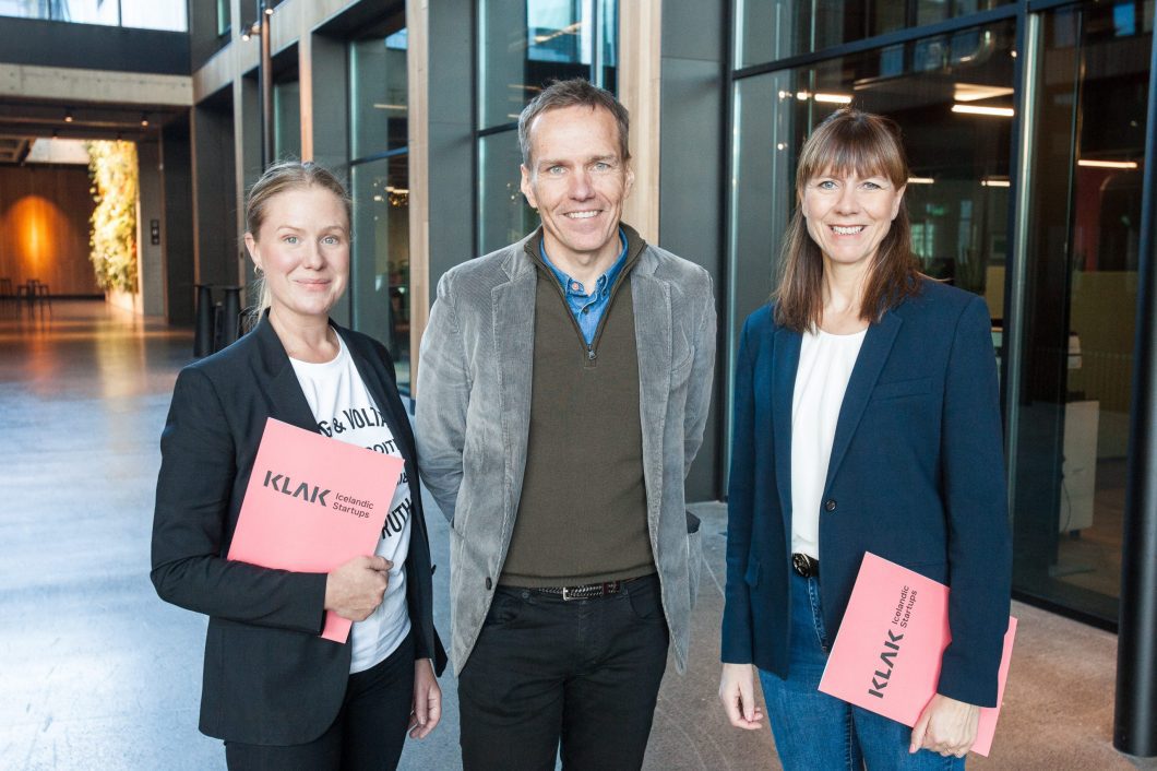 Origo contract with Gulleggið_Kristín Soffía Jónsdóttir_Jón Björnsson_Dröfn Guðmundsdóttir,